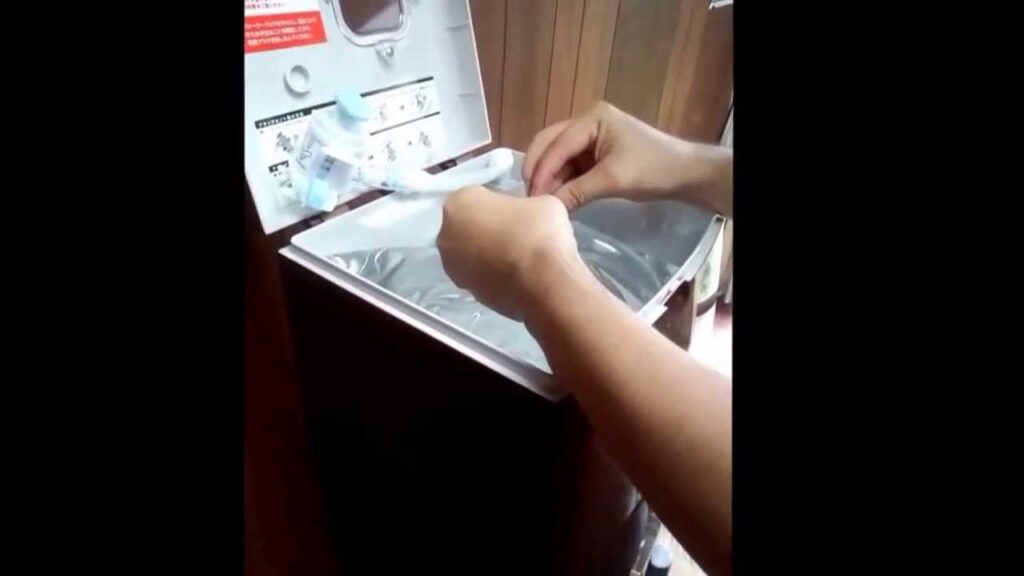 フレシャス・サイフォンサーバーの水交換は簡単！女性1人暮しにオススメ！