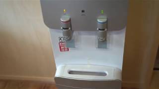 スリムサーバーⅢ(プレミアムウォーターサーバー}の初回設置作業風景を撮影しました!