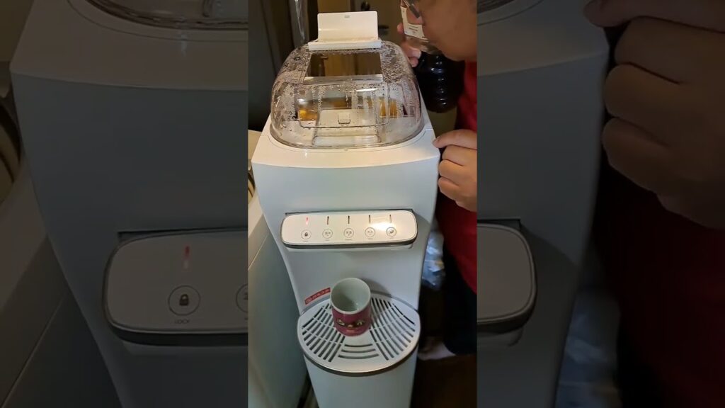 今話題の累計販売台数NO.1ウォーターサーバー（ハミングウォーター）麦茶を入れたら洗浄されて、真水になると言われたので本当に真水になるか実験してみた! ①話（闇の真相カラクリがわかった②話お楽しみに）