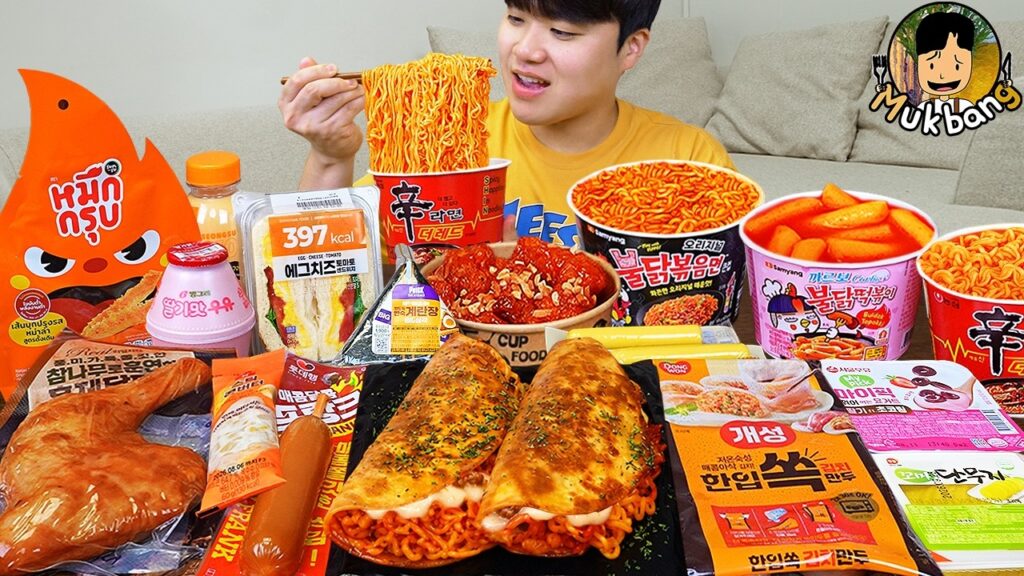 ASMR MUKBANG 편의점 핵불닭 미니!! 떡볶이 & 핫도그 & 김밥 FIRE Noodle & HOT DOG & GIMBAP EATING SOUND!